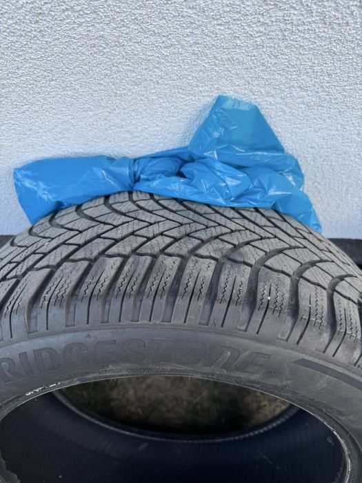 Opony Bridgestone LM005 215 55 17 98V Zima dot4421. Premium. VW,Skoda,Audi