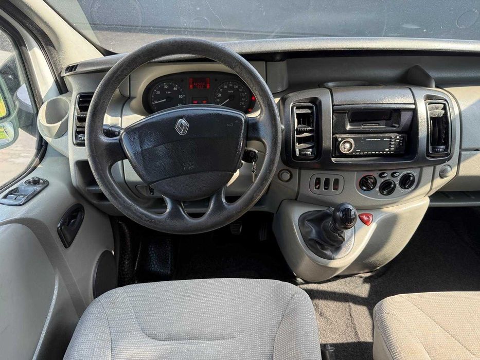Renault Trafic 2.0 6 Lug