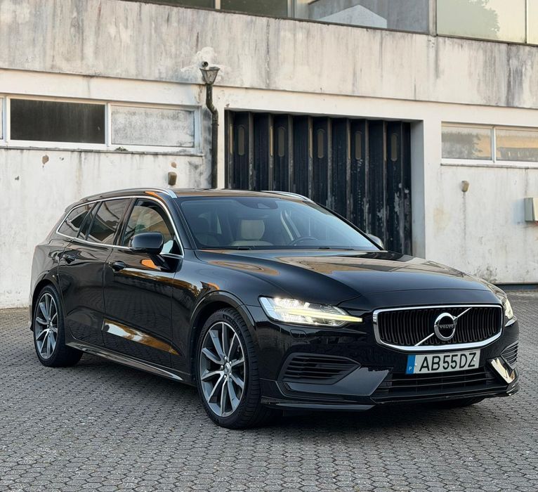 Volvo V60 2.0 T8 AWD TE Inscription  390cv-2020(iva dedutível)