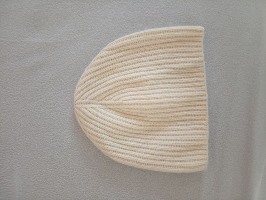 Czapka kaszmirowa COS