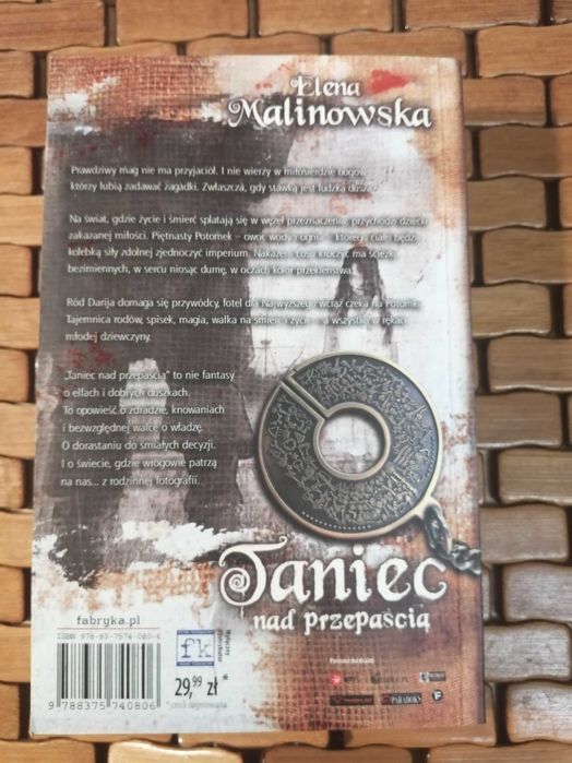 Taniec nad przepaścią - Elena Malinowska