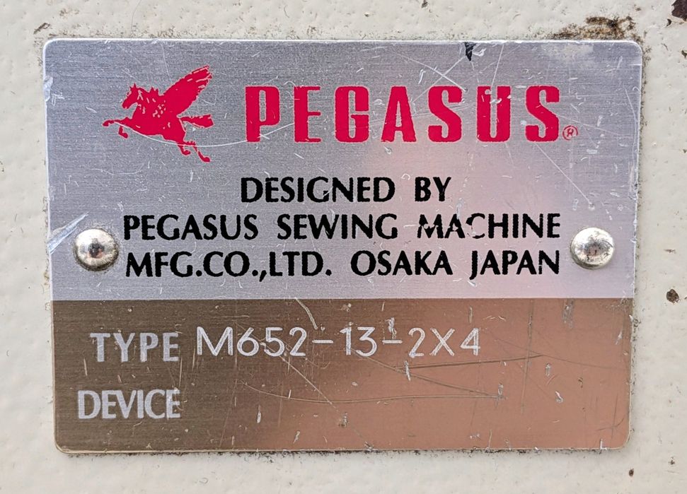 Máquina corte e cose, PEGASUS - M652-13-2x4 (Trifásica)