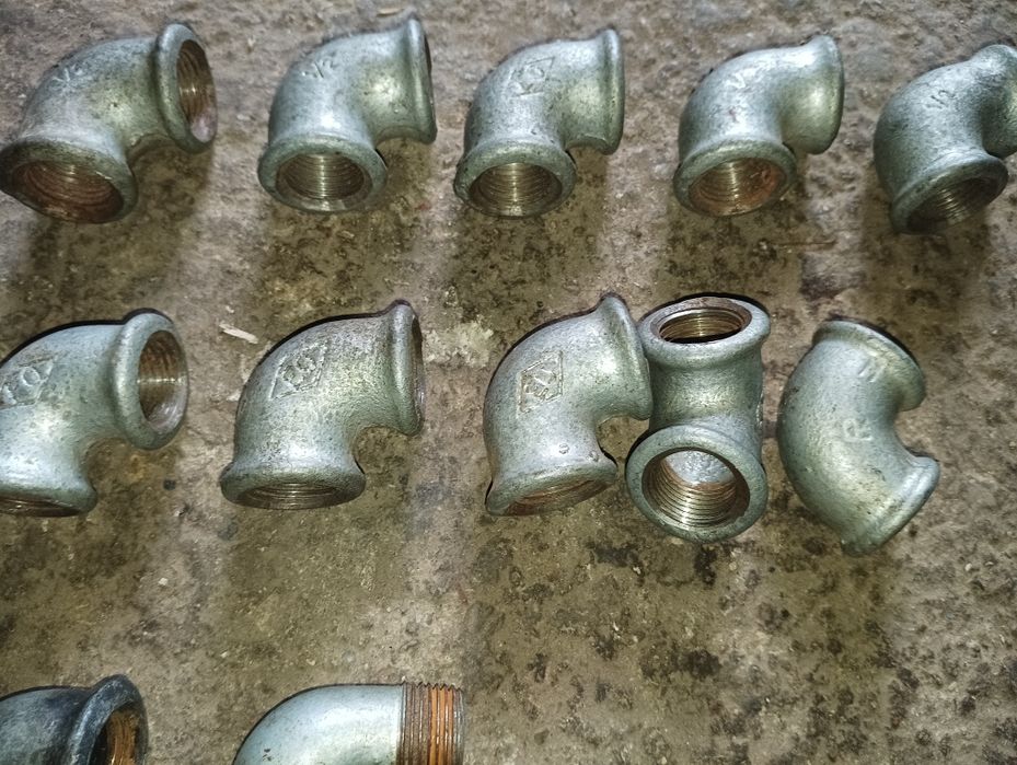 Фітинги Угол 90 градусів різьба 1/2