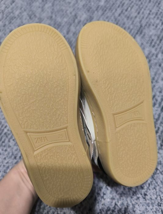 Sportowe adidasy Zara 25 trzewiki za kostkę wiosna wiosenne