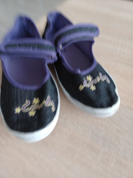 Buty dla dziewczynki