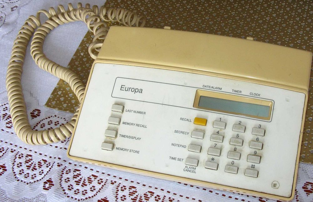 Telefony stacjonarne lata 80