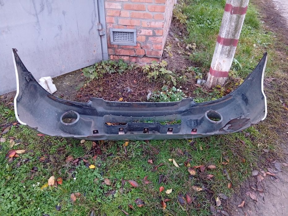 Передній бампер Hyundai Santa Fe 2000-2006