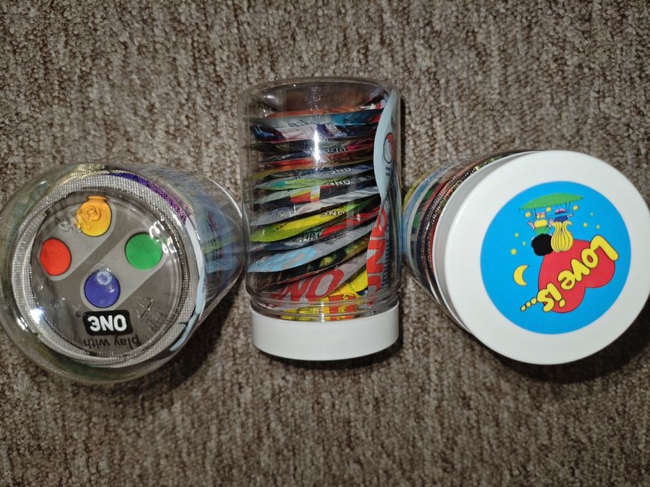 Подарочный набор презервативы One в банке 14шт или 35шт+5 жвачек Love