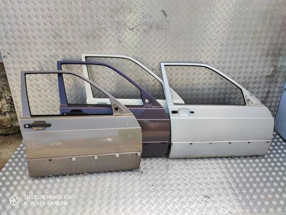 Mercedes 190 W201 - drzwi przednie prawe