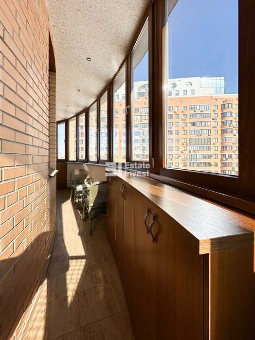 Продам 3 кімн. квартиру в новобудові на вул. Отакара Яроша, 22