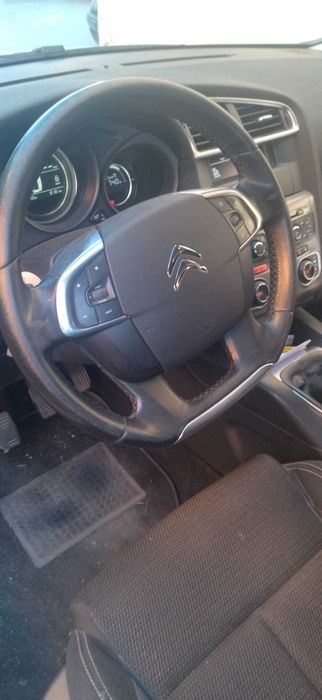 Citroen C4 em muito bom estado e bom preço