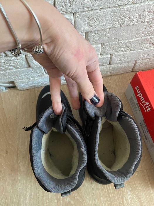 Superfit чоботи на підлітка 41 розмір нові