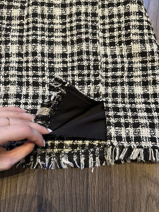 Продаж спідниця юбка бренду Stradivarius розмір 34