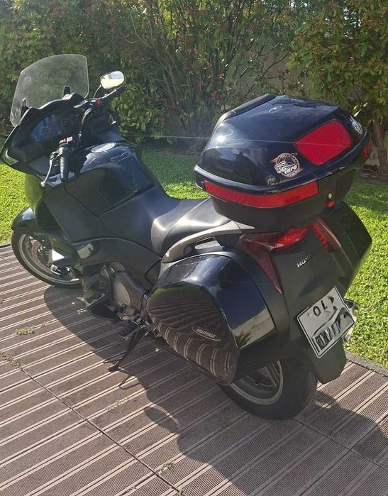 Honda Deauville NT 700 VA / 2009 / 46000 km - Excelente estado