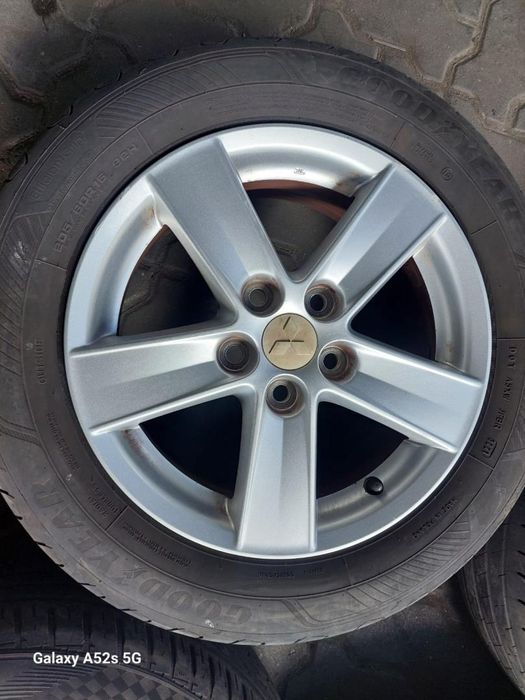 Jantes Mitsubishi Lancer Viii R16 Com Pneus 205/60 Furação 5X114.3