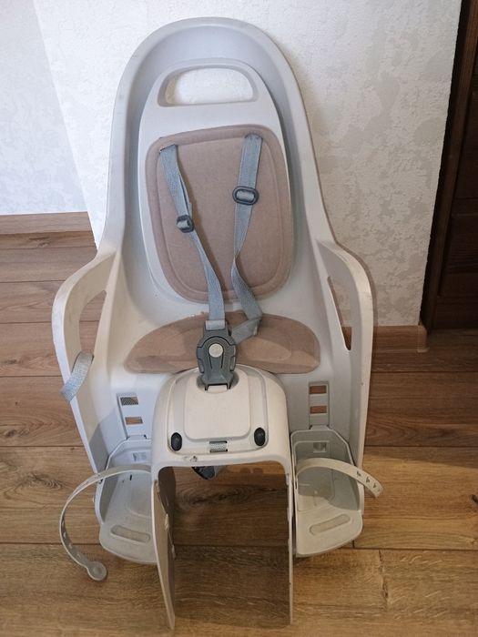 Дитяче крісло на велосипед