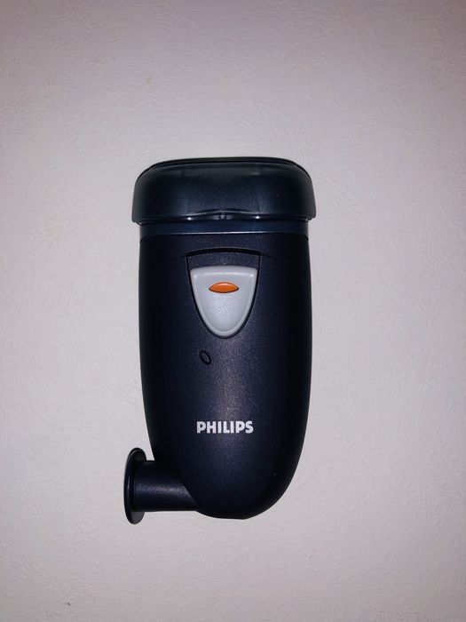 Чоловіча електробритва PHILIPS