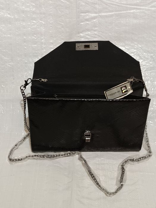 Carteira de senhora nova