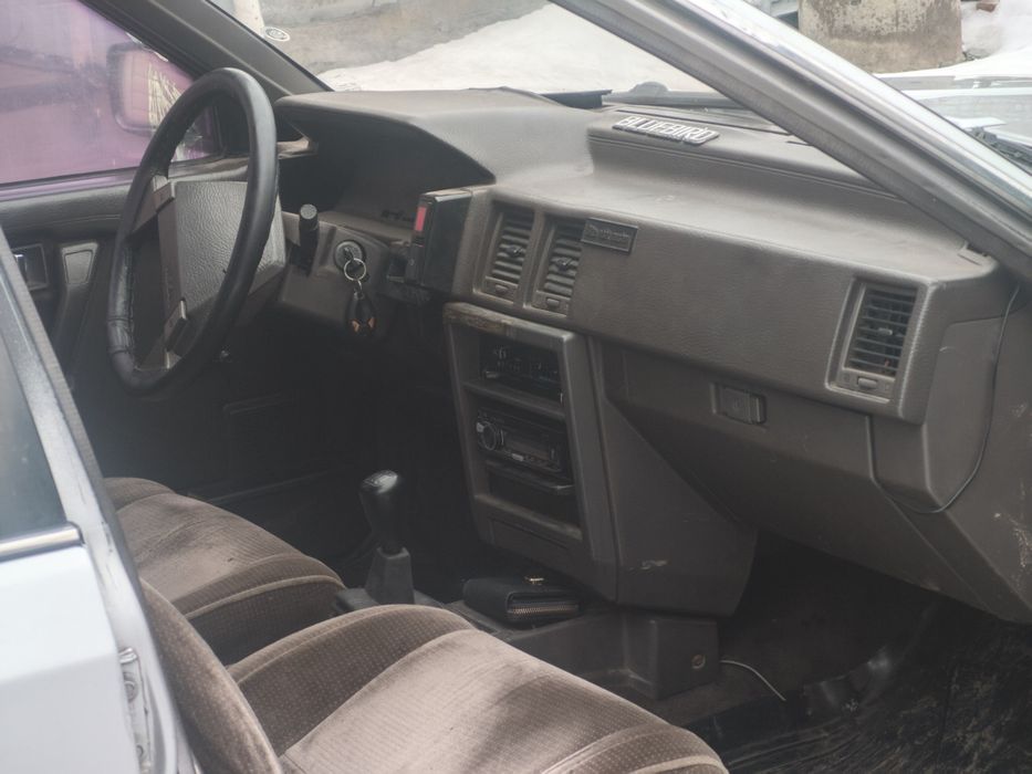 Продам Nissan Bluebird 1988