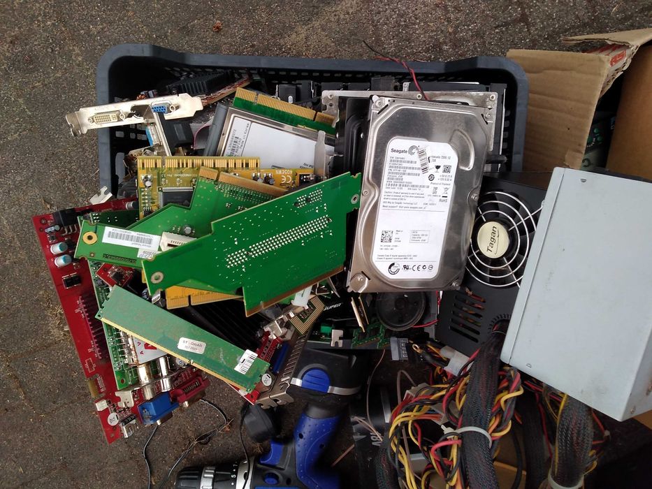 Komputery komputer PC na częsci karta graficzna płyta główna laptop