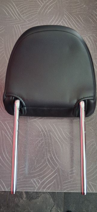 Подголовник Ford