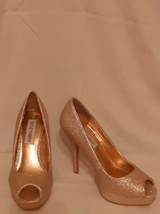 Туфлі нові, відкритий носок