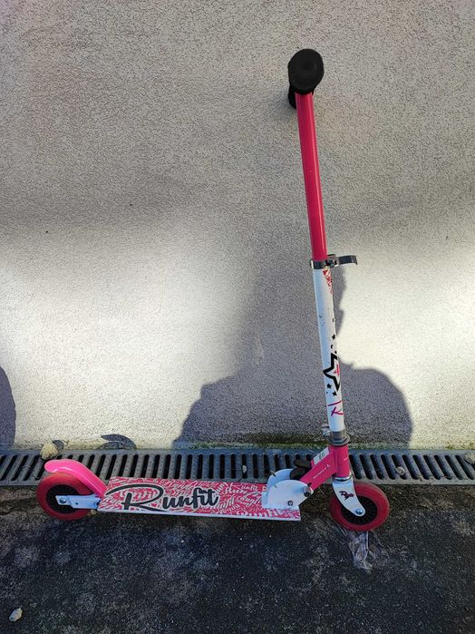 Trotinete practicamente novo .