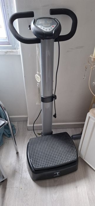 Vibration platform for gym472859802138716160