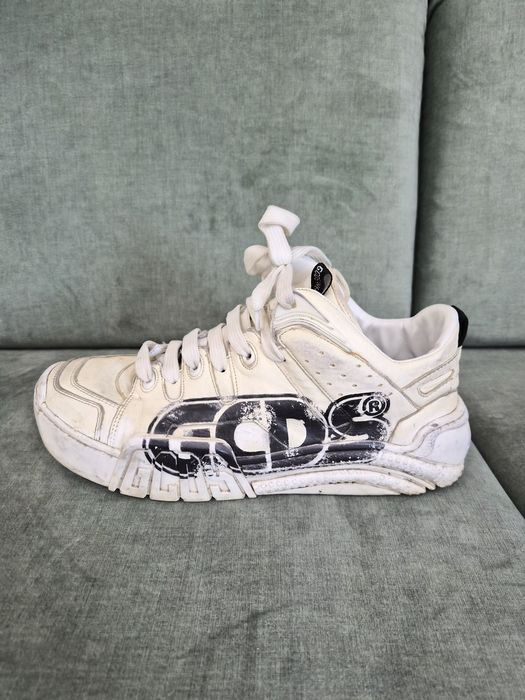 Białe sneakersy GCDS 43 skóra naturalna