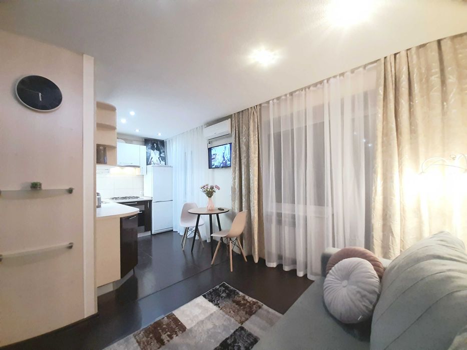 СВЕТ есть, ГАЗ! Смарт ТВ, духовка, 4 места, Центр, ТРЦ Никольский