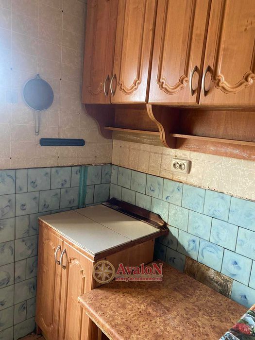 Продам комнату в коммунальной квартире. Ремонт. 8500 у.е.