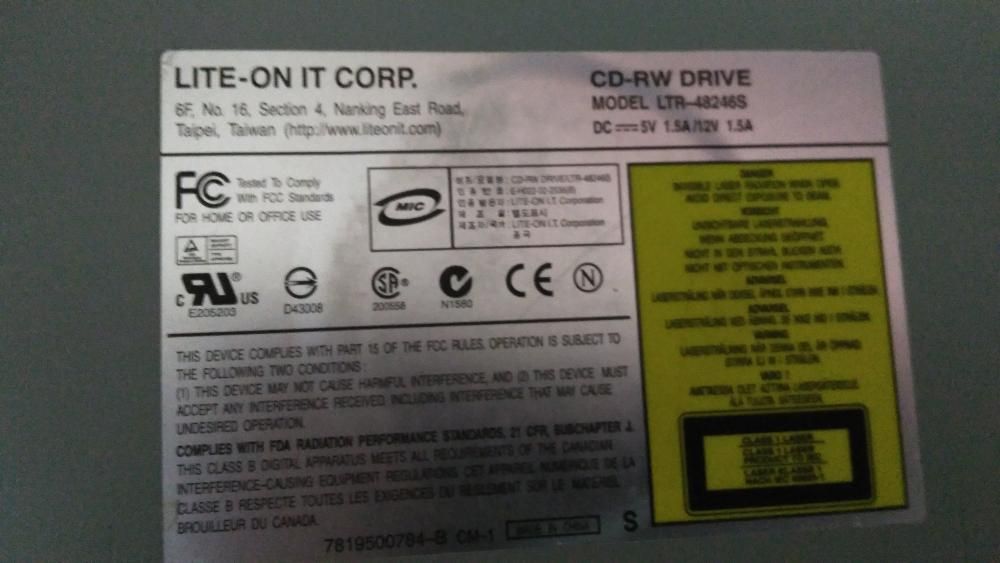 CD reader/writer for desktop computer64586017241218124