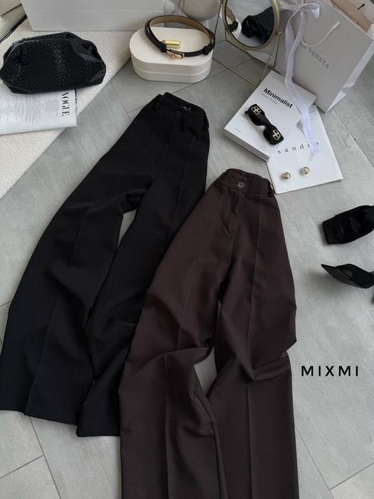 Жіночі брюки класичні