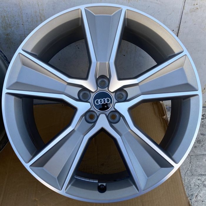 Диск 1шт R20 5x112 Audi Q5 SQ5 80A601025Y: 13 500 грн. - Диски