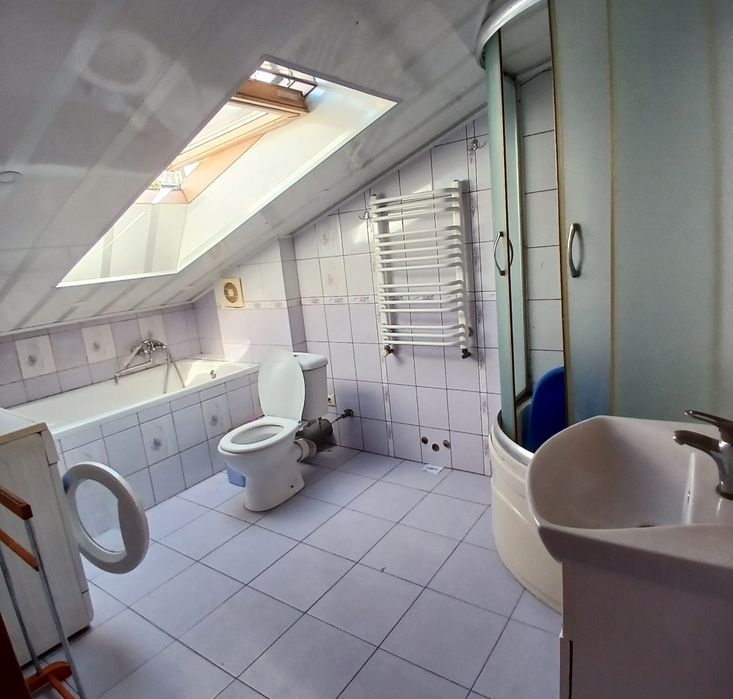 Здається кімната Вільно для дівчини на підселення,