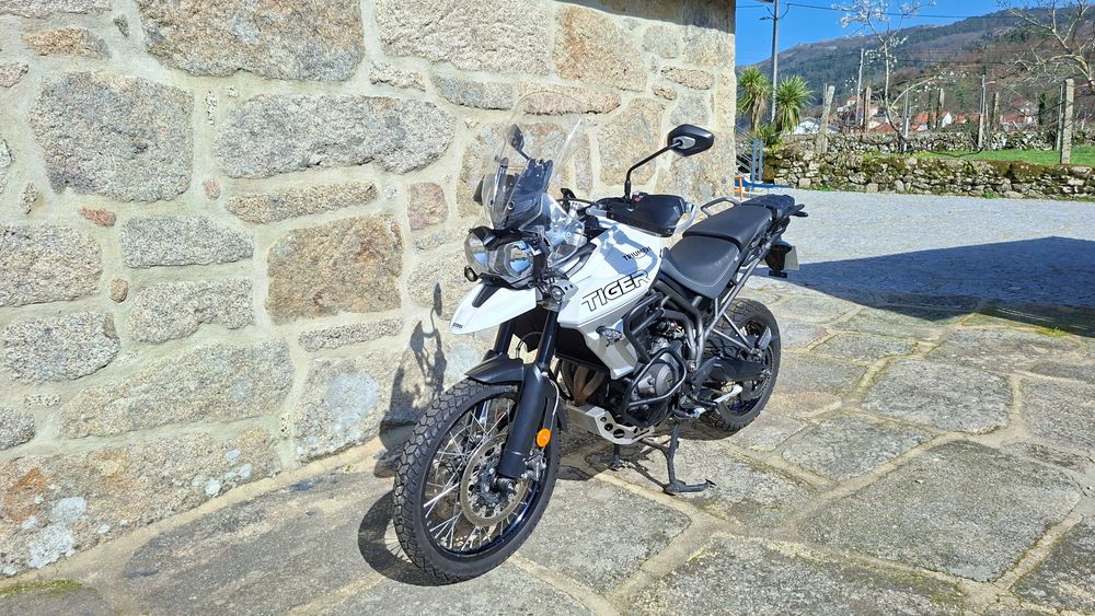 Triumph Tiger 800 XCX