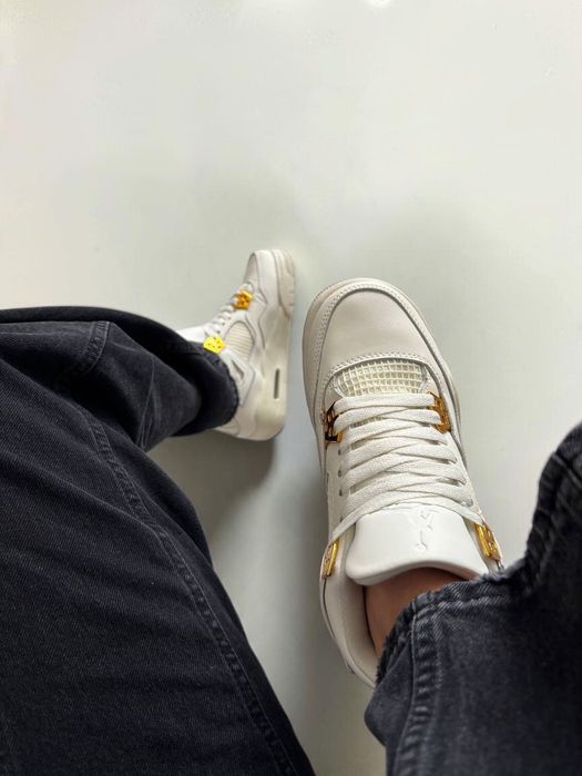 Кросівки Nike Air Jordan 4 Retro