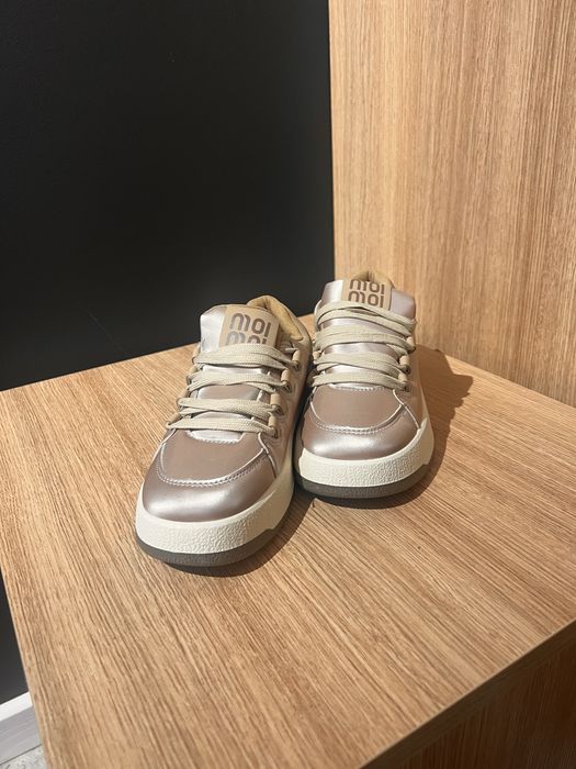 Взуття для дівчинки 38 р