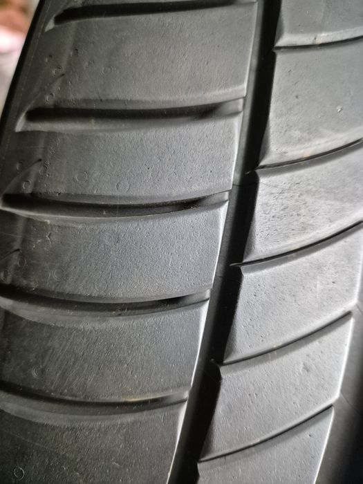 Шини 215/50/18, Michelin,  (79)