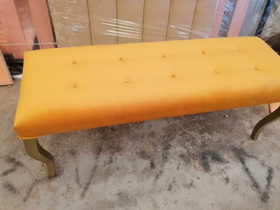 Banqueta estofada