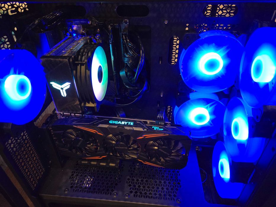 Komputer gamingowy Win11 AM5 Ram 16gb R5 8500G Nvidia 1070 8gb VRam