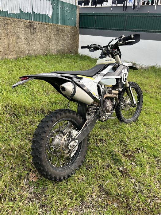 Husqvarna FC/FE 250 matriculada