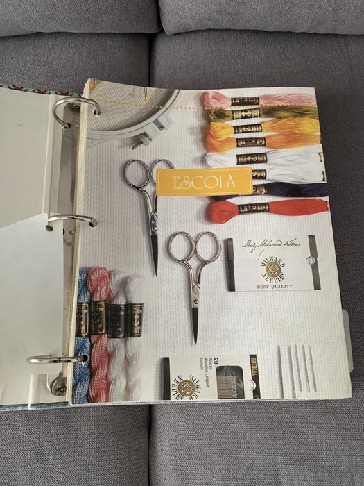 Curso de Ponto Cruz em livros