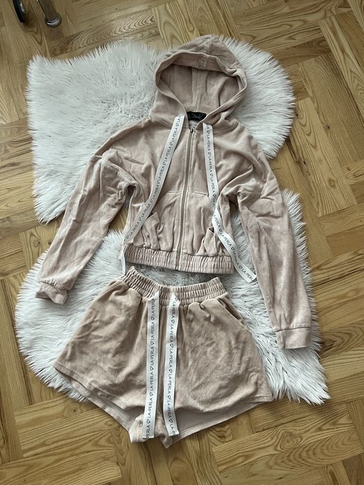 Komplet bluza kangura spodneki krotkie set zestaw dresowy la perla