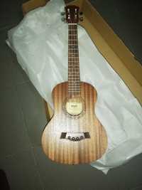 Ukulele tenor sale olx
