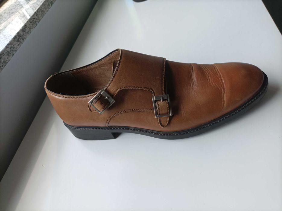 Sapatos Homem Pele Pierre Cardin – Modelo Dupla Fivela