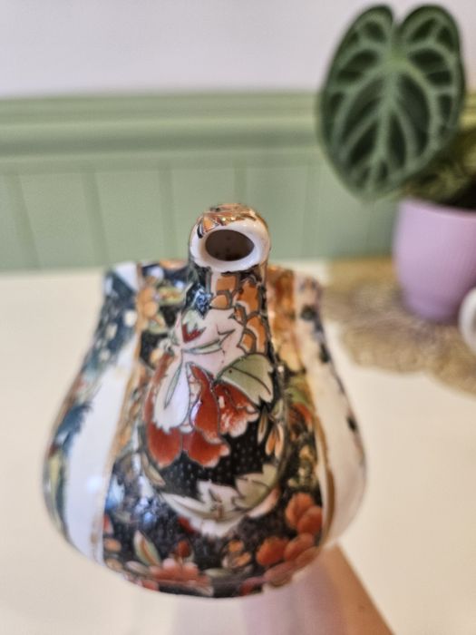 Stary porcelanowy chiński japoński czajnik dzbanek czajniczek retro