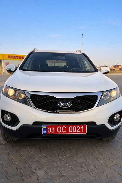 Пригнана з Європи - KIA SORENTO, оригінал пробіг, не фарбована