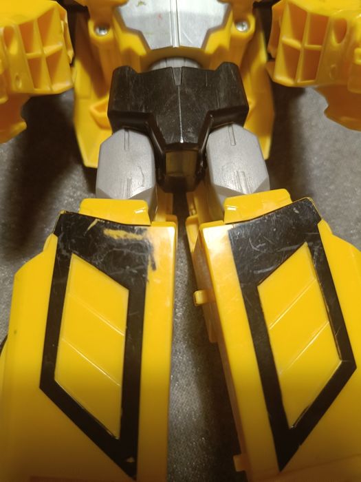 Transformers hasbro bumblebee