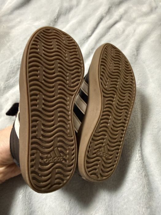 Кеди adidas ціна 600